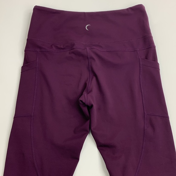 Zyia Active Capri Crop Leggings Size 6-8 Plum purple Stretch Pockets workout Gym - Picture 5 of 12